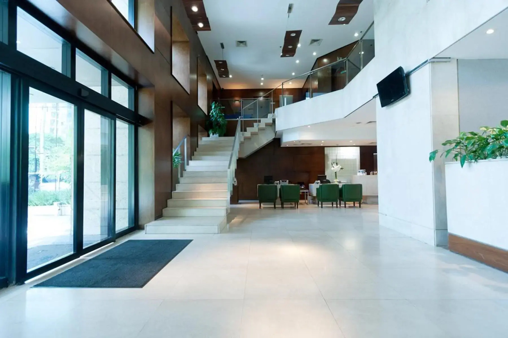 Foto - Estanplaza Berrini