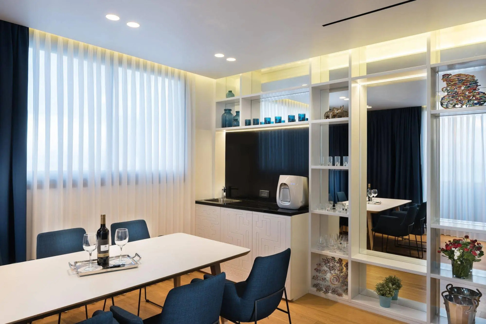 Photo - Seaside Hotel by Zvieli Hotels