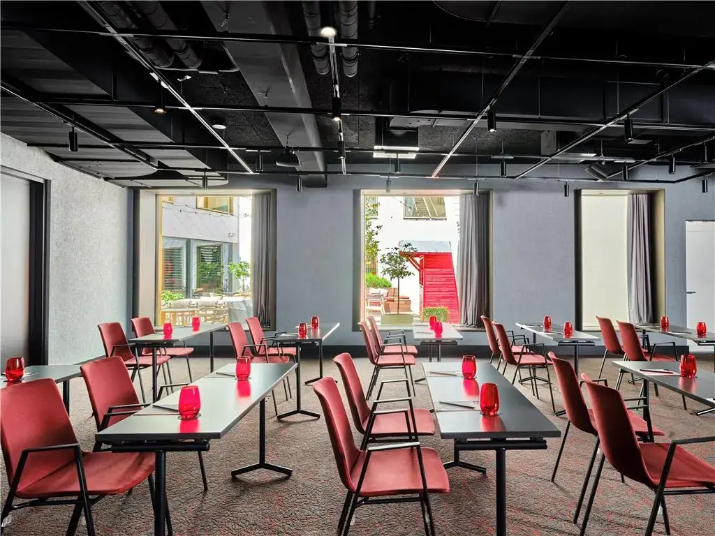Photo - Radisson RED Hotel, Vienna