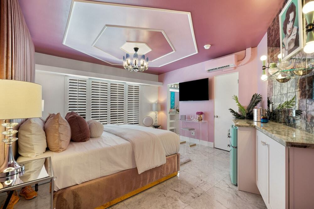 Photo - The Velvet Rope PS