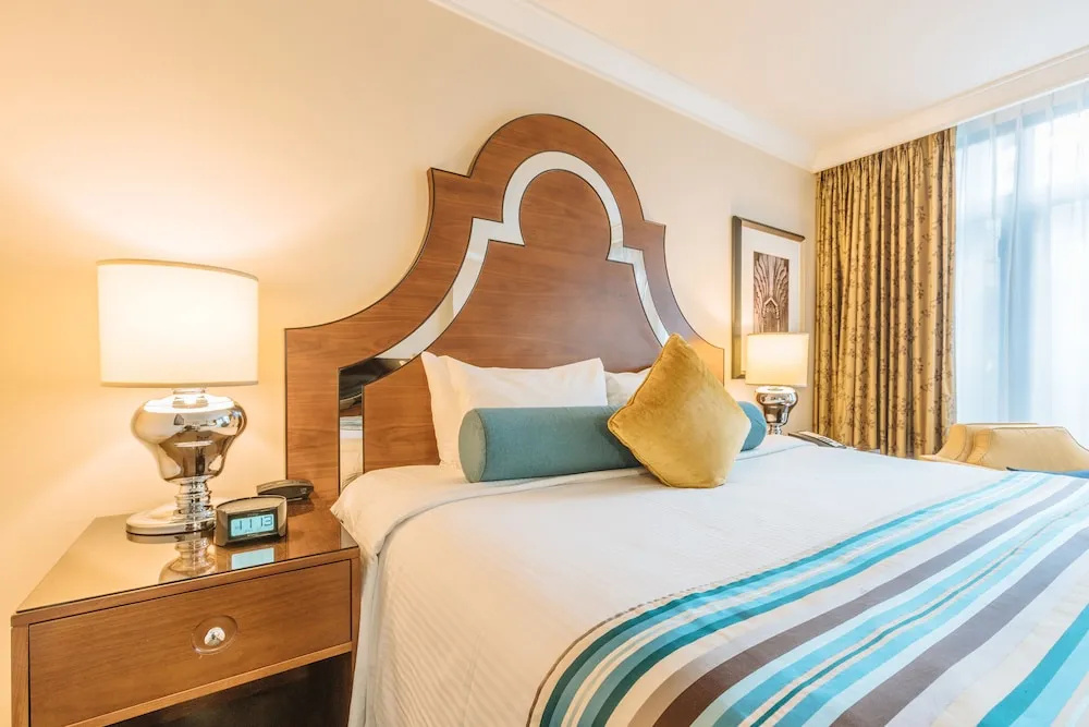 Photo - L'Hermitage Hotel