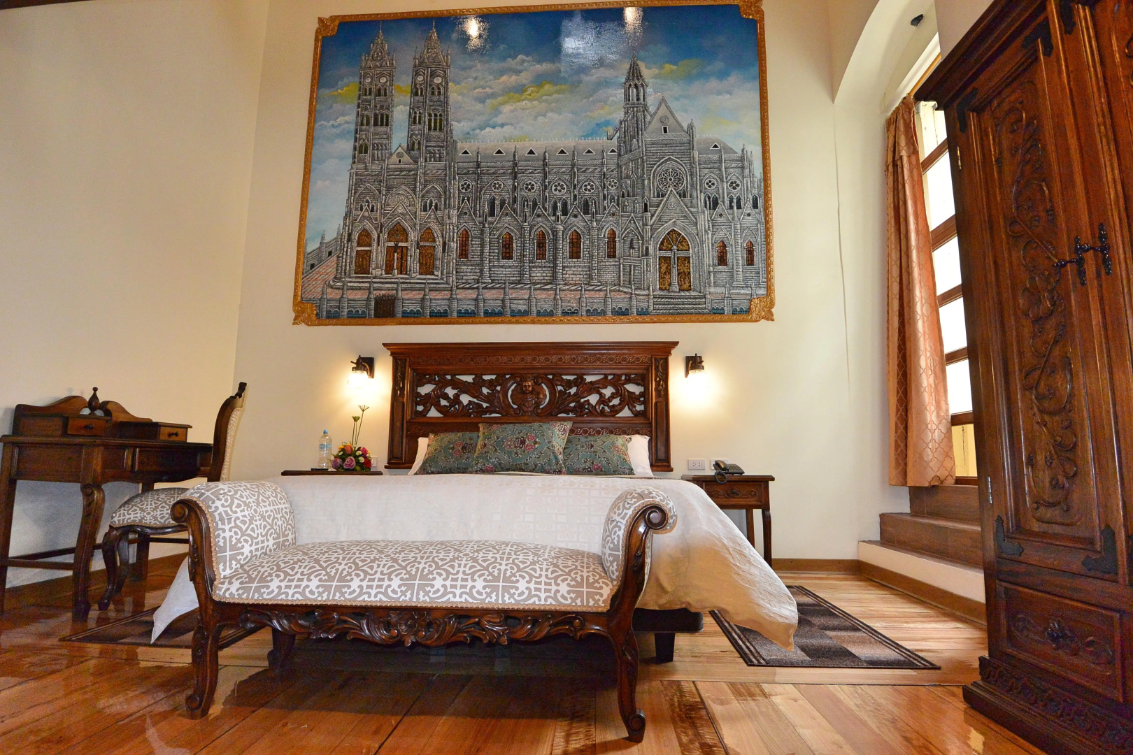 Photo - Hotel La Basílica Quito