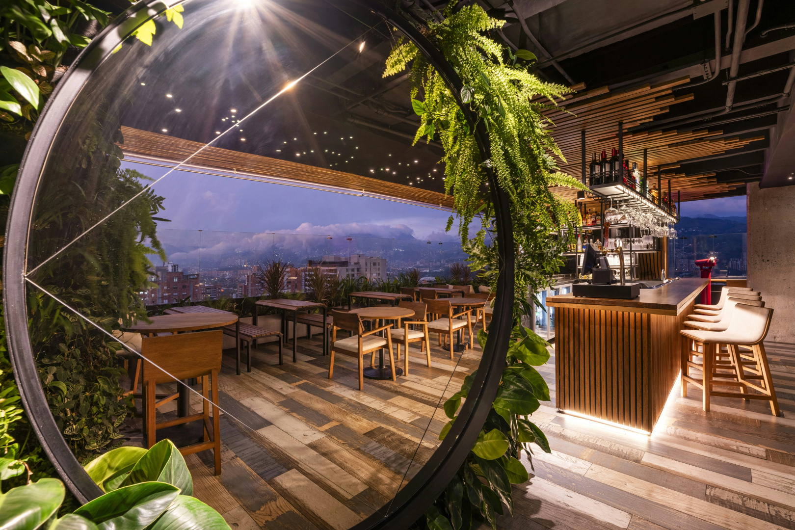 Foto - York Medellin, Curio Collection by Hilton