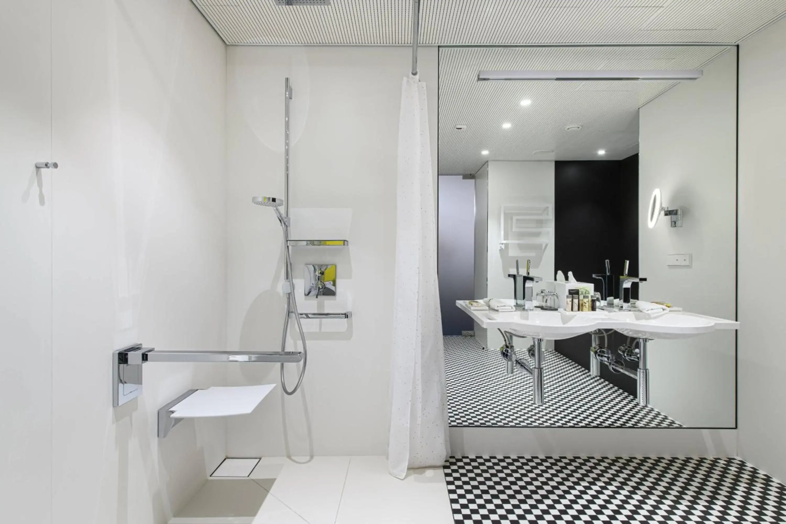 Photo - Renaissance Warsaw Airport Hotel