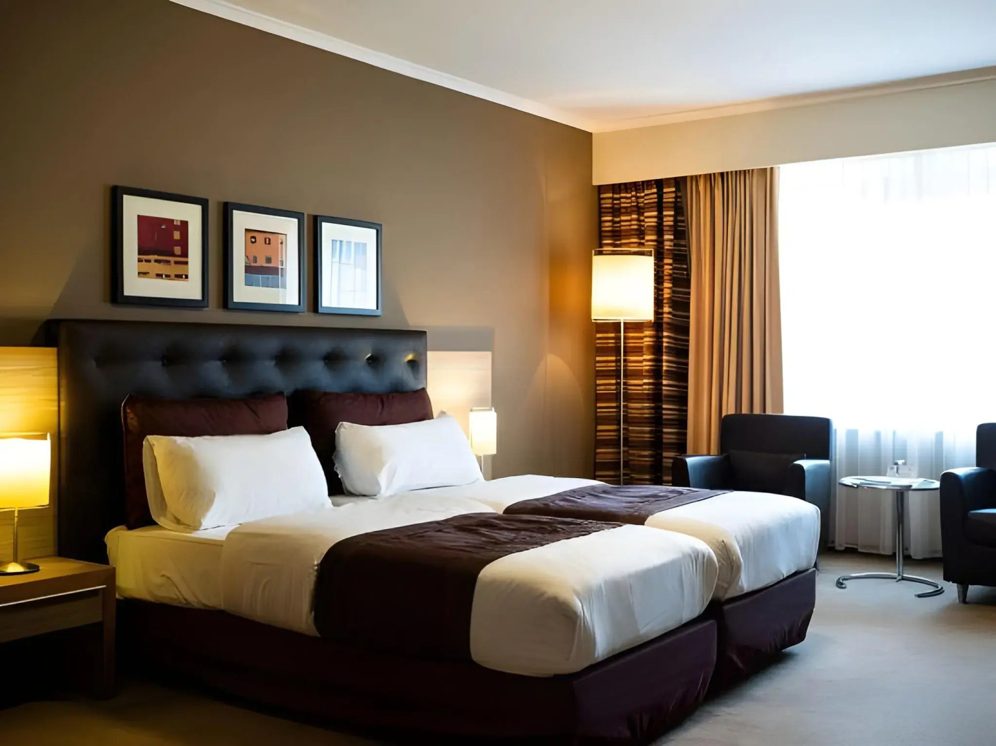 Photo - Hyllit Hotel