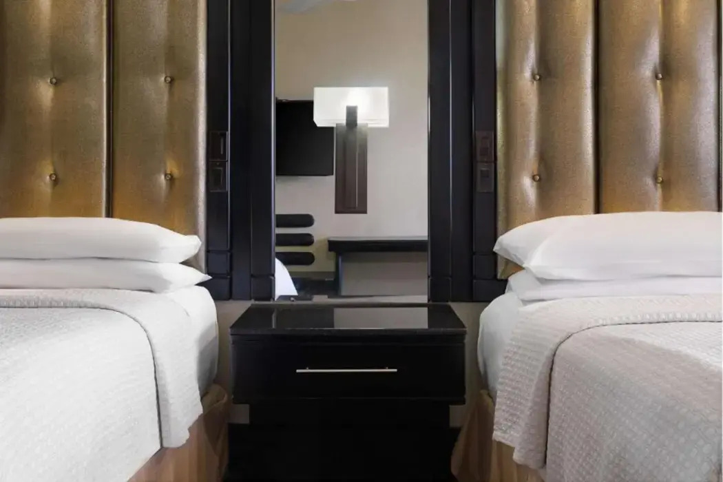 Foto - Terra Nova, BW Premier Collection