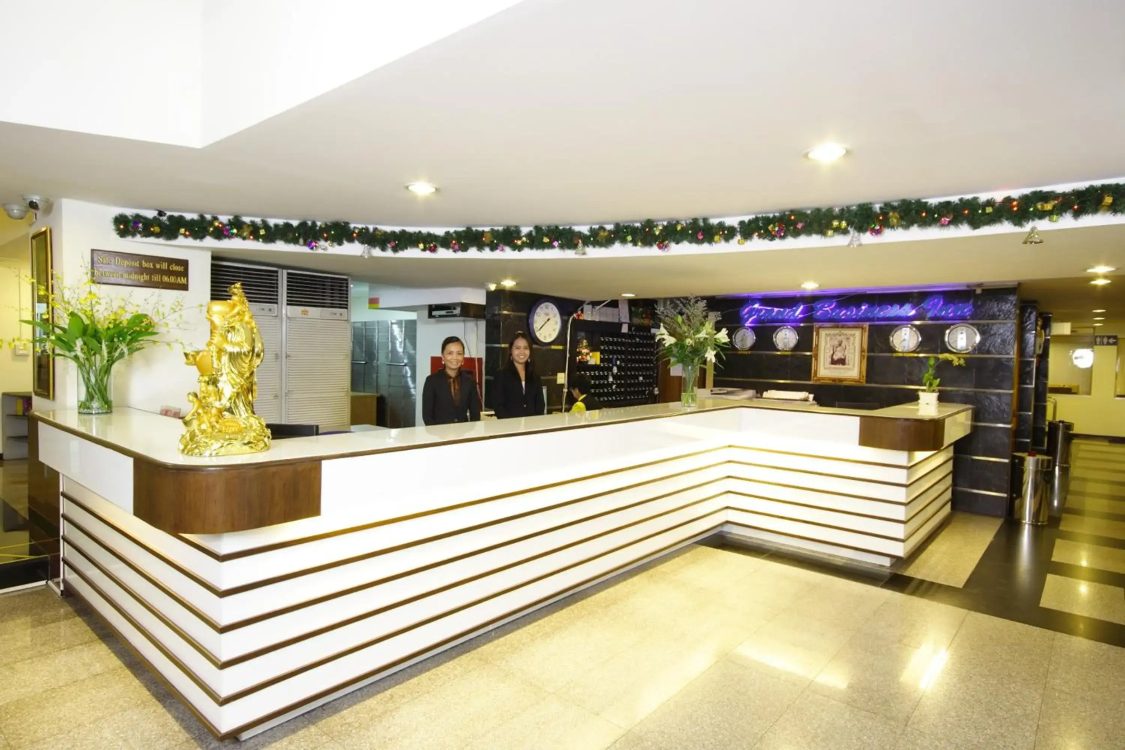 Photo - Grand Business Inn
