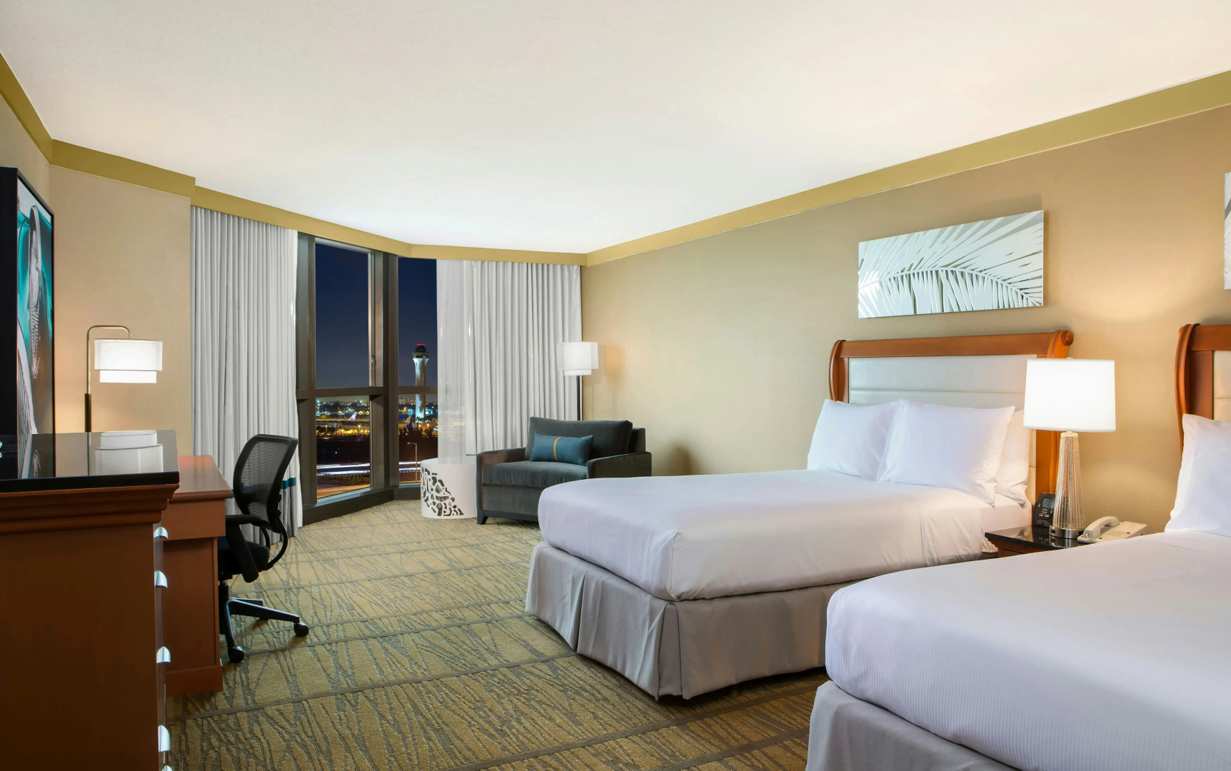 Photo - DoubleTree by Hilton Hotel Miami Airport & Convention Center