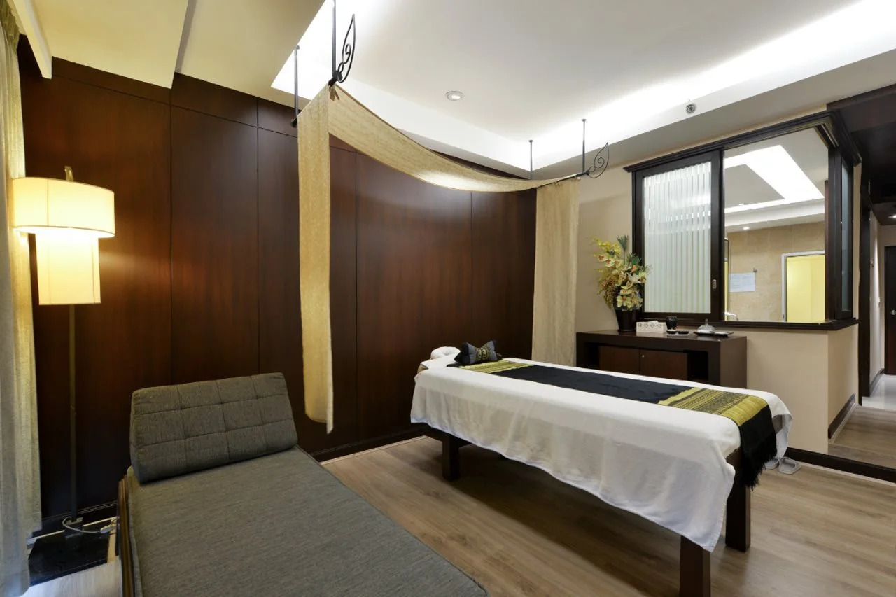 Photo - Twin Towers Hotel