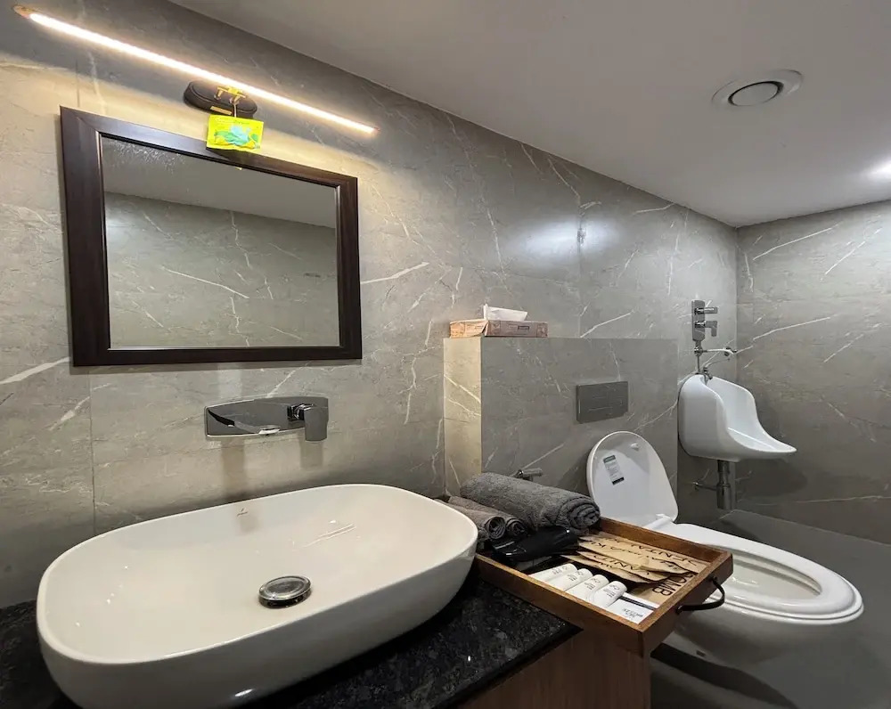 Foto - Housr Sector 28 Gurgaon Near IFFCO Chowk Metro Station