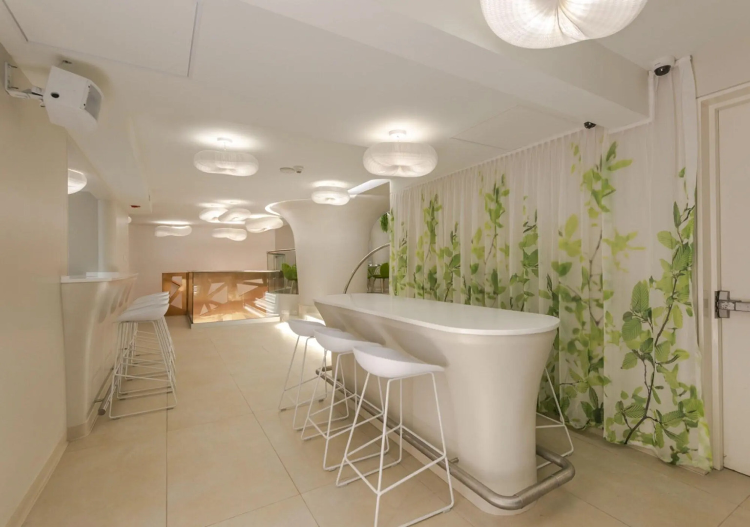 Foto - 45 by Director