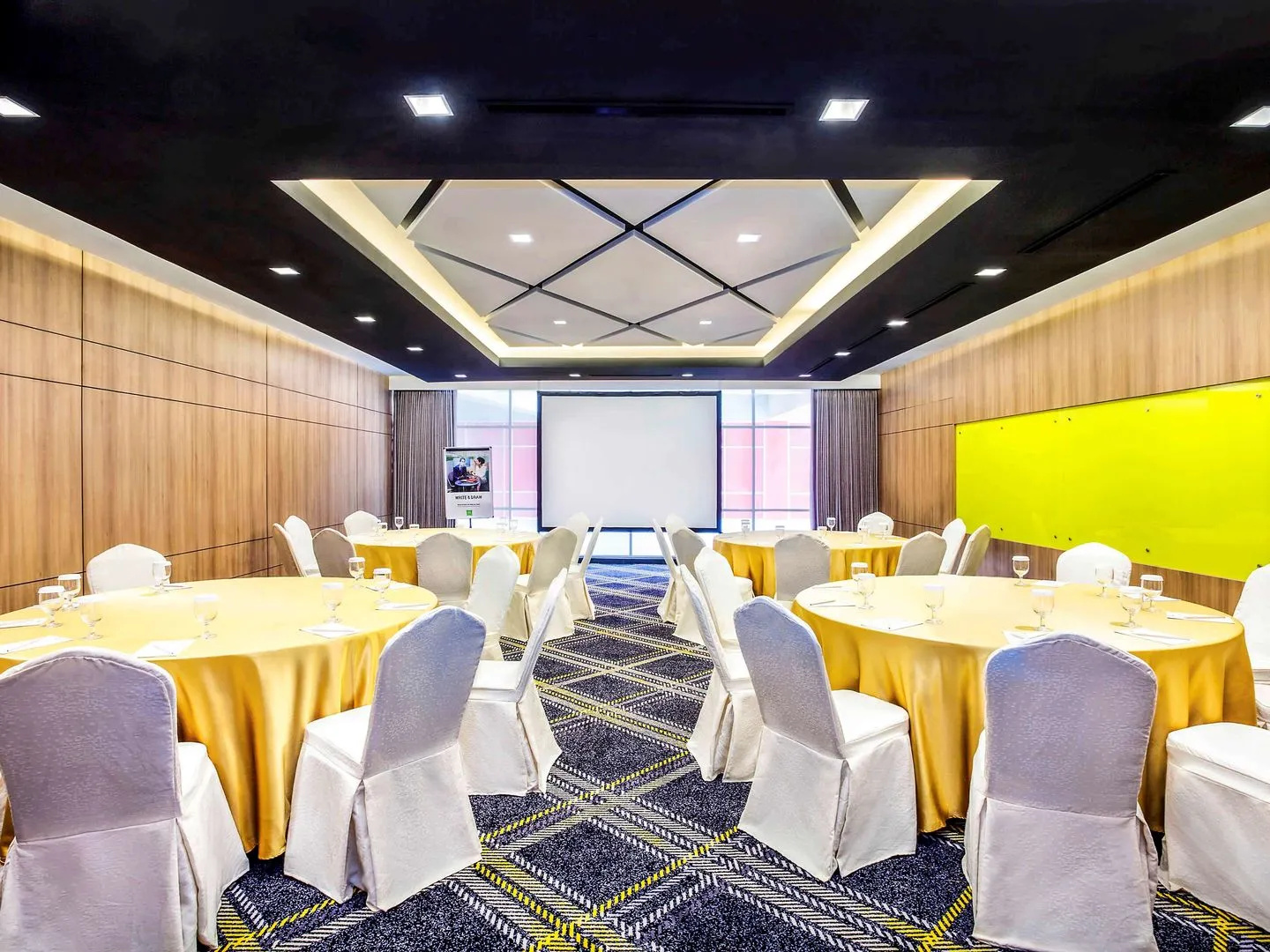 Foto - ibis Styles Bekasi Jatibening
