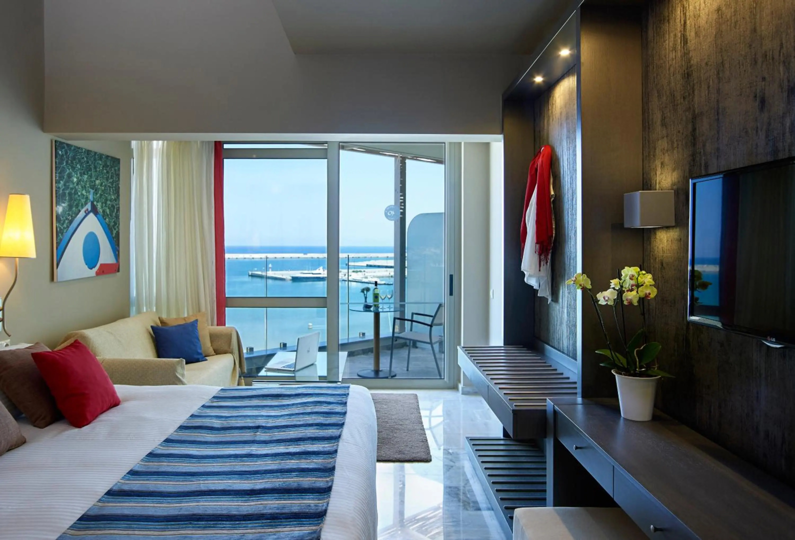 Photo - Kyma Suites Beach Hotel