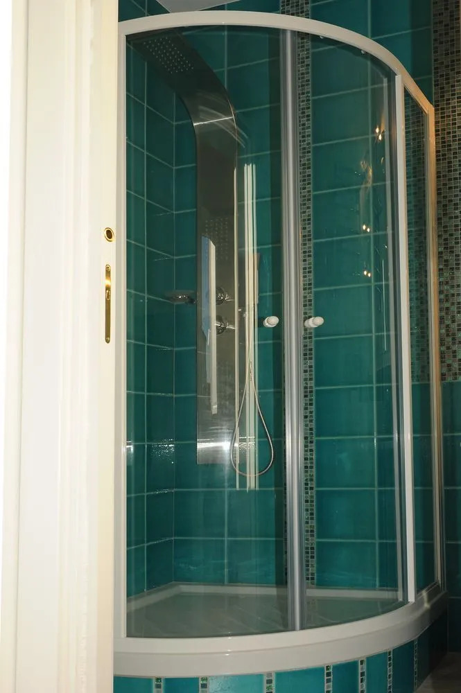 Photo - Temple View FCollection Superior Relais