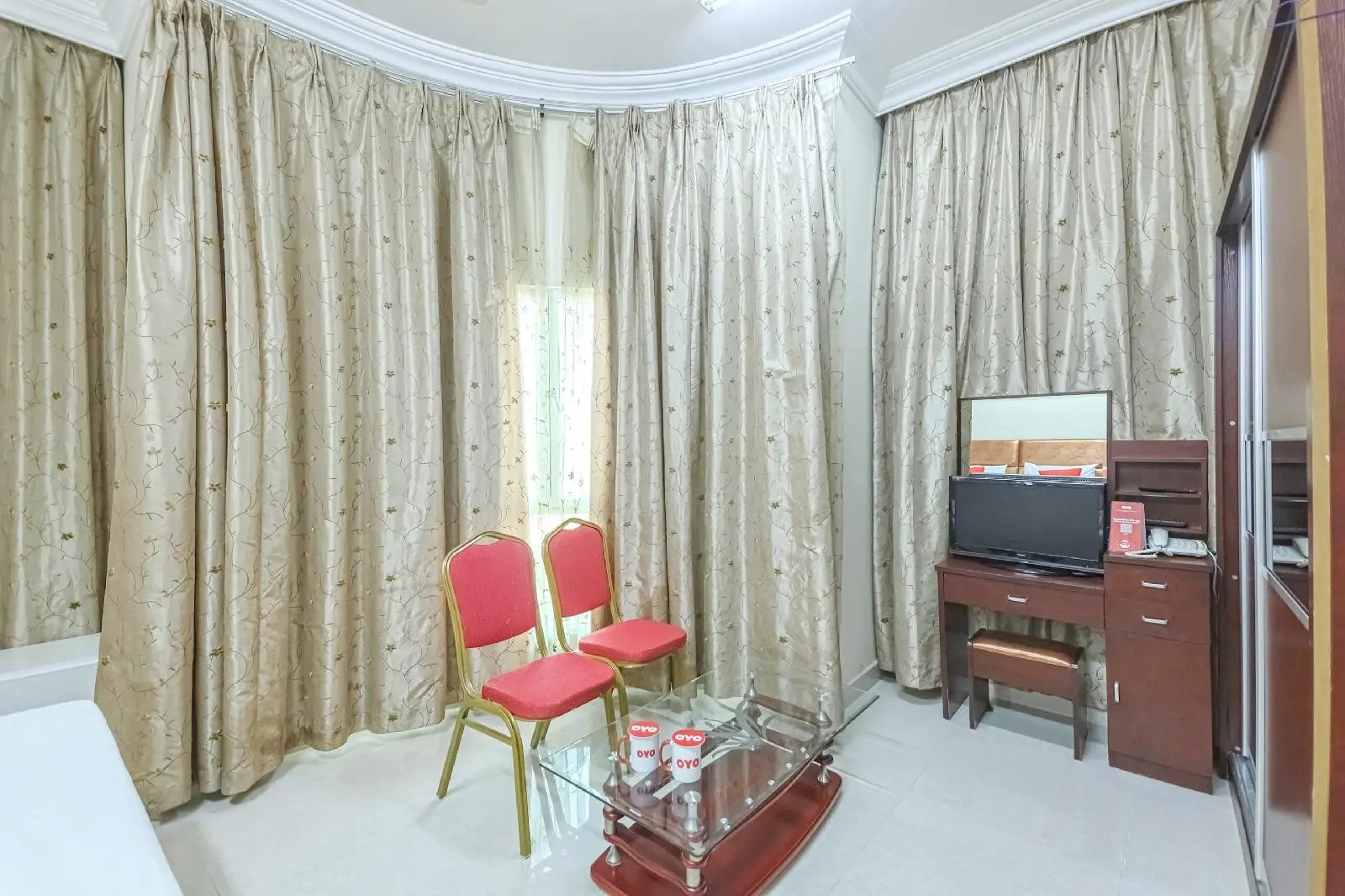 Super OYO 111 Al Thabit Hotel