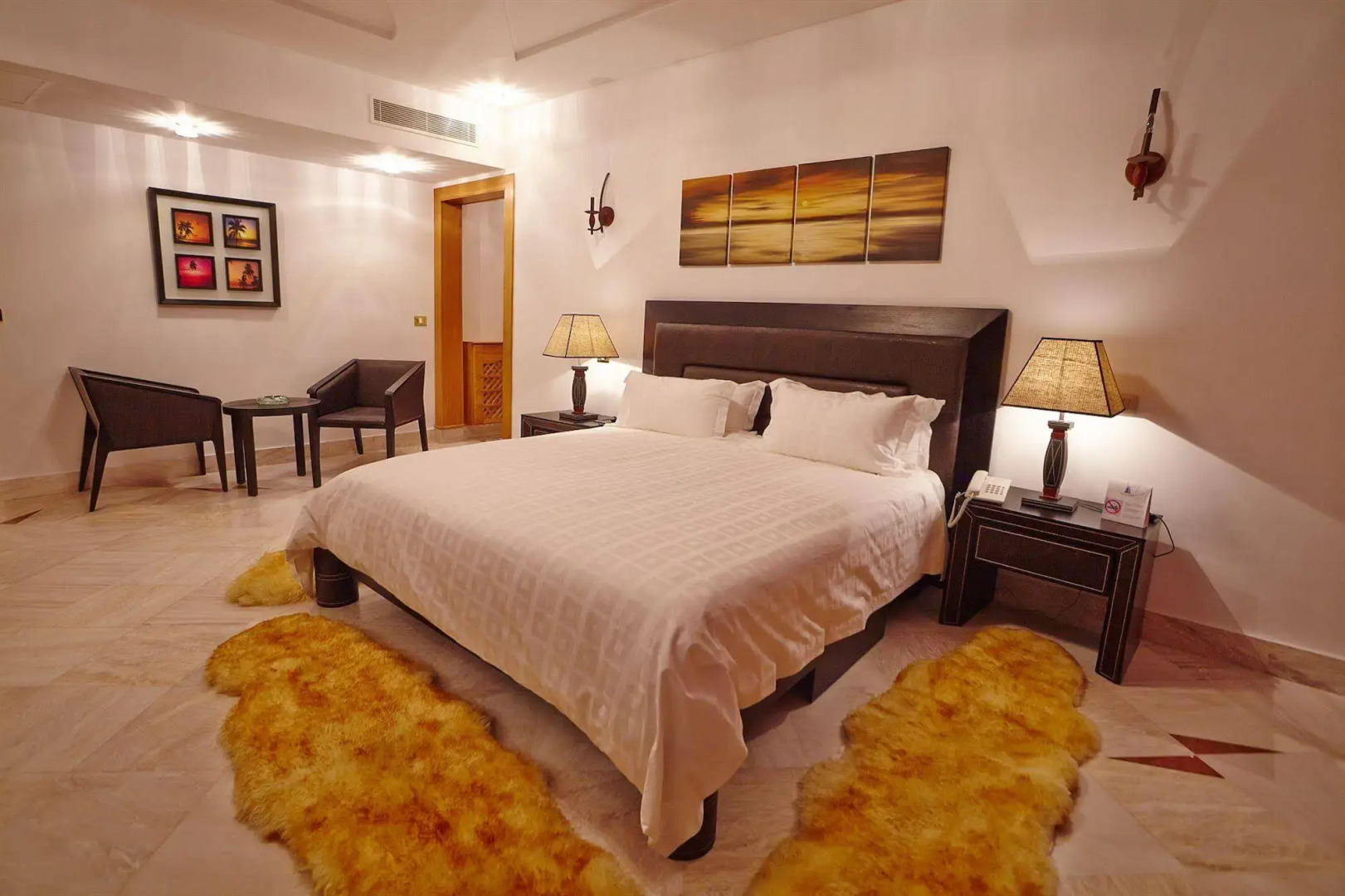 Foto - The Penthouse Suites Hotel