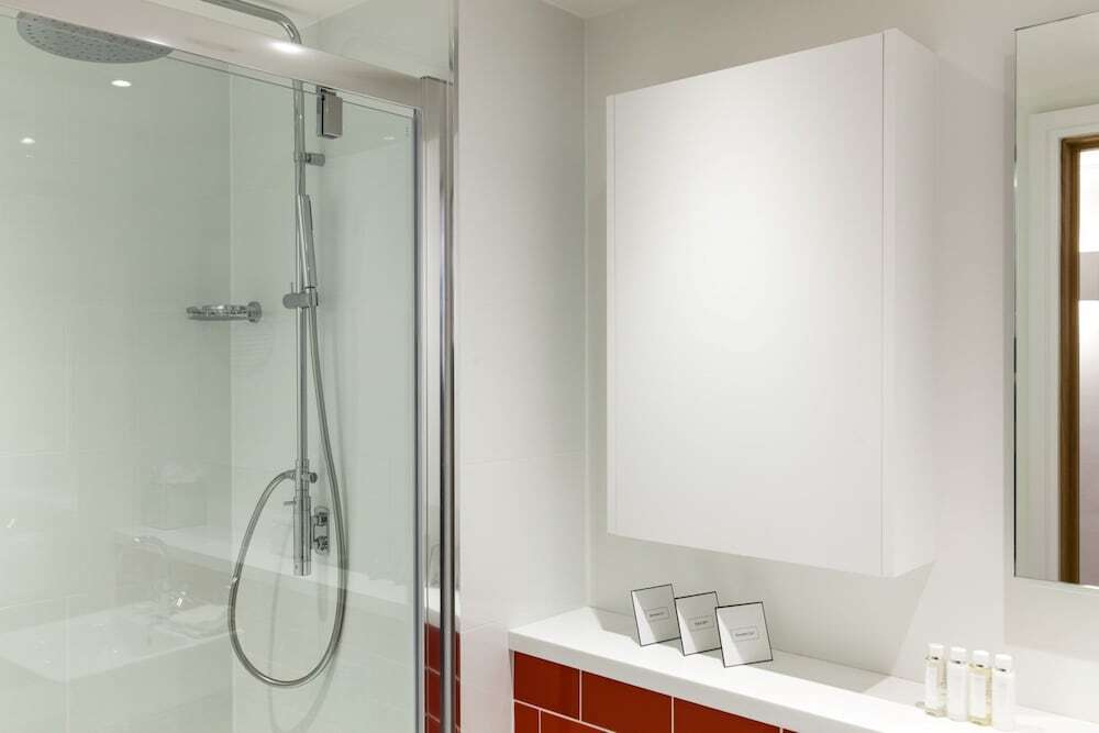 Foto - Rockwell East-Tower Bridge