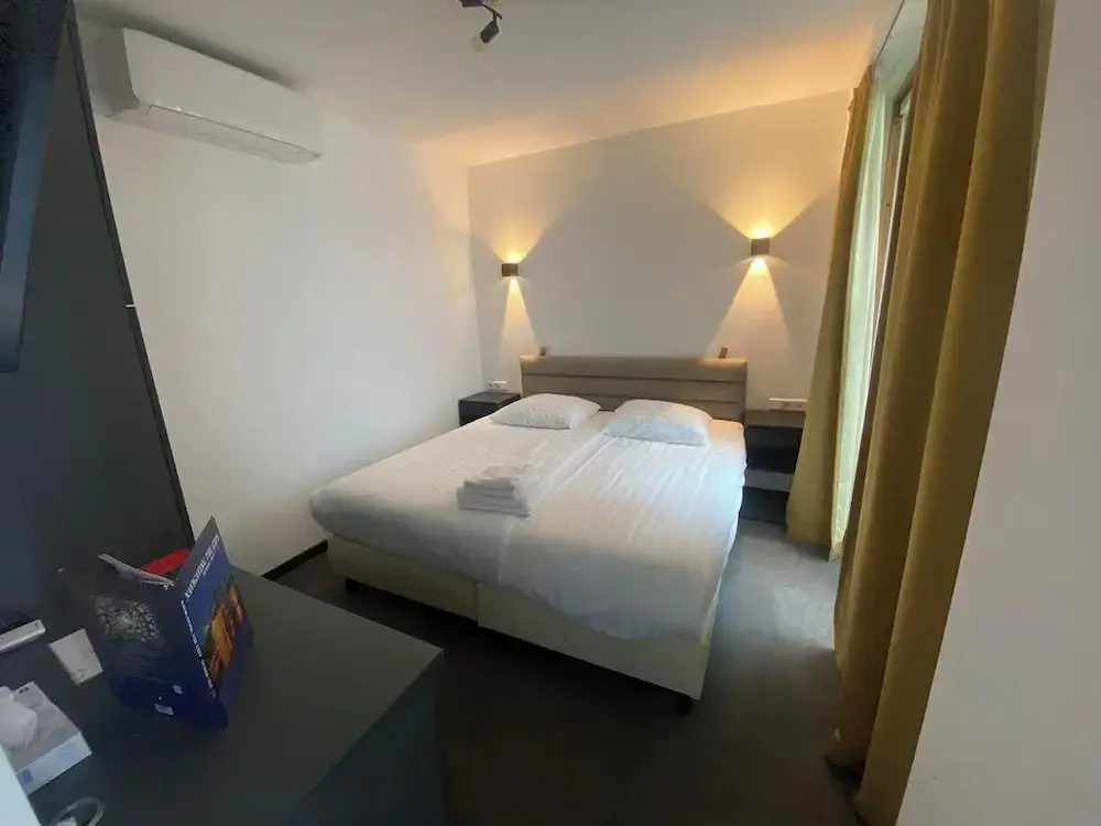 Photo - Hotel La Noire - Delft City Centre