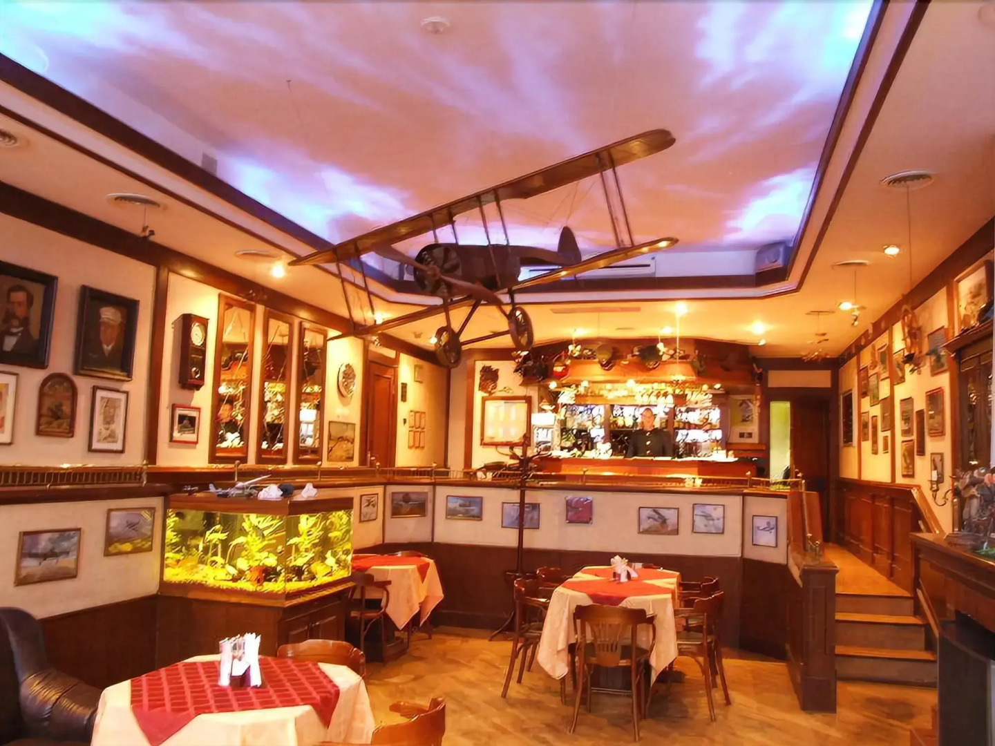 Photo - Sky High Hotel Airport 200 meters from the terminal