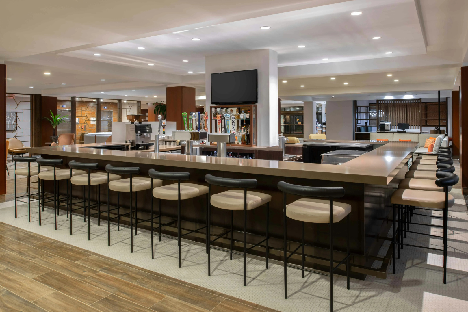 Photo - DoubleTree by Hilton San Francisco Airport