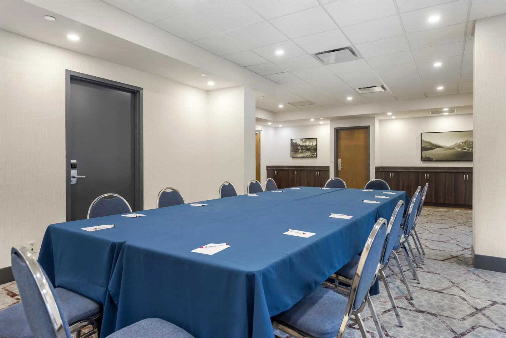 Photo - Best Western Plus Suites Downtown