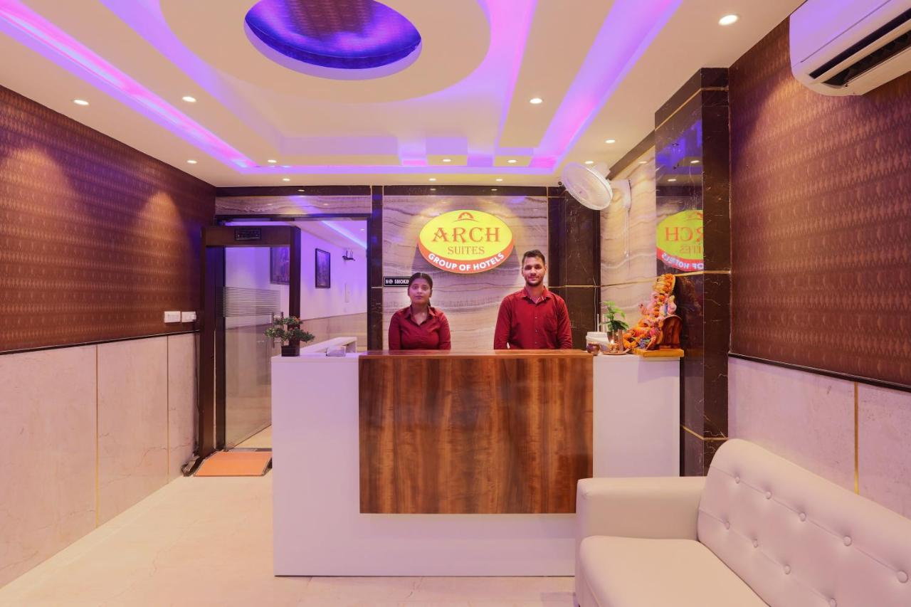 Foto - Arch   Near Aerocity New Delhi