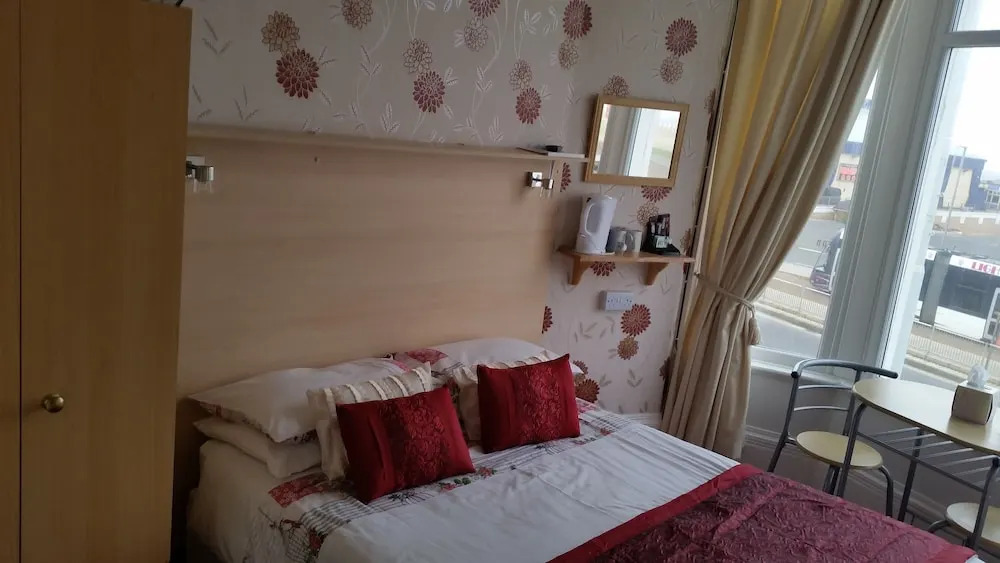 Photo - The Sands Hotel