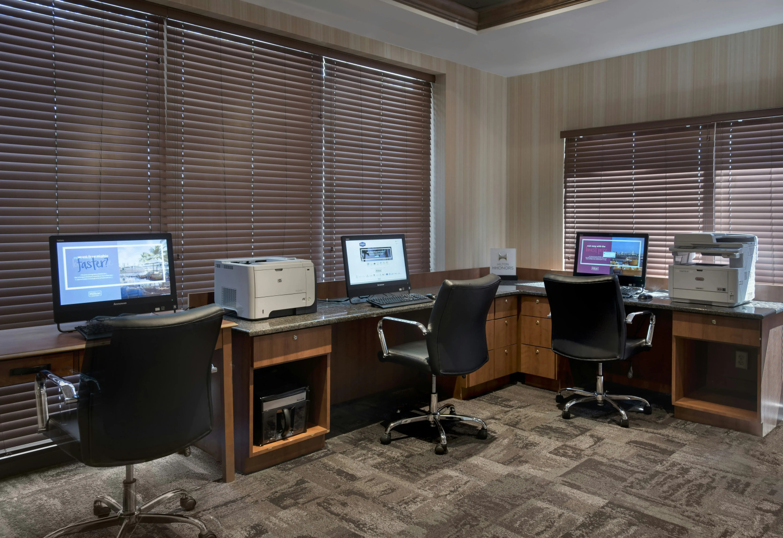 Photo - Hampton Inn Boston - Logan Airport
