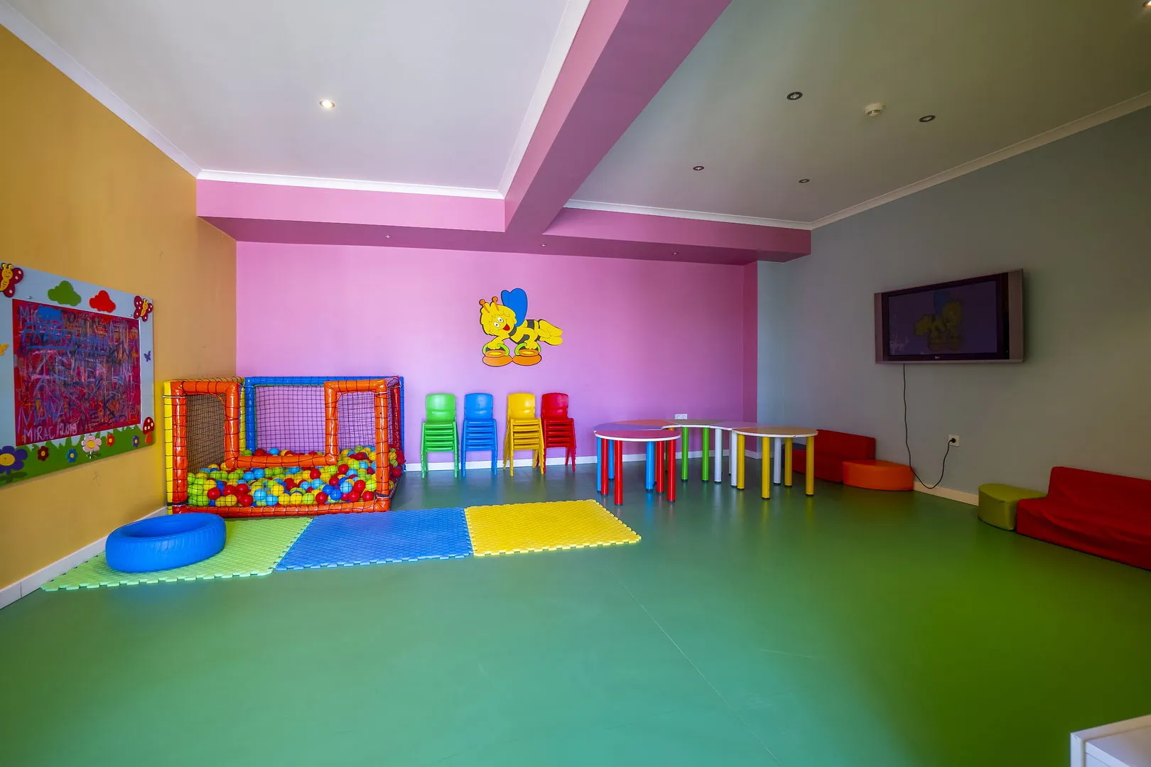 Foto - Azka Hotel