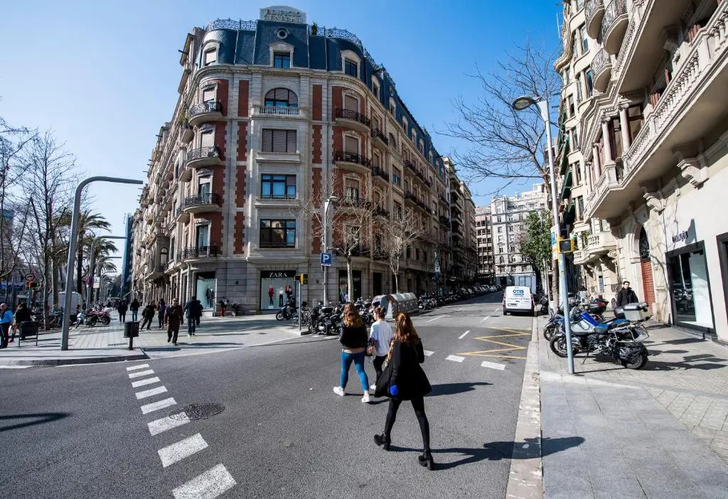 Photo - C211 Barcelona