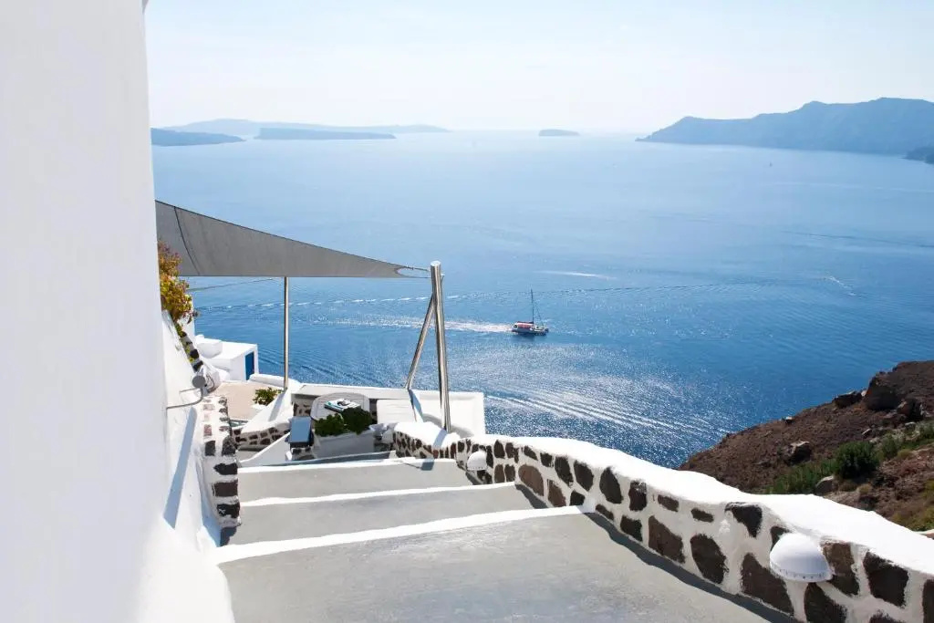 Photo - Alexander's Suites