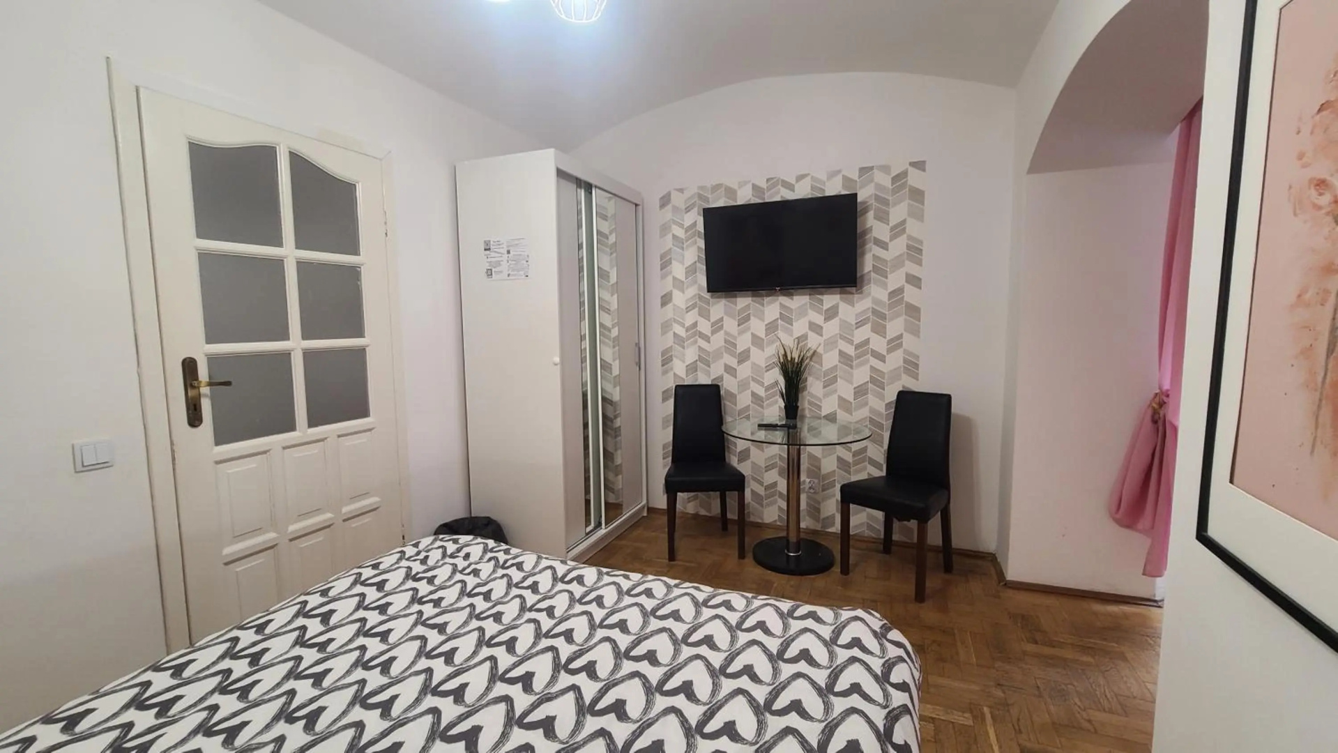 Photo - Lorf Hostel&Apartments
