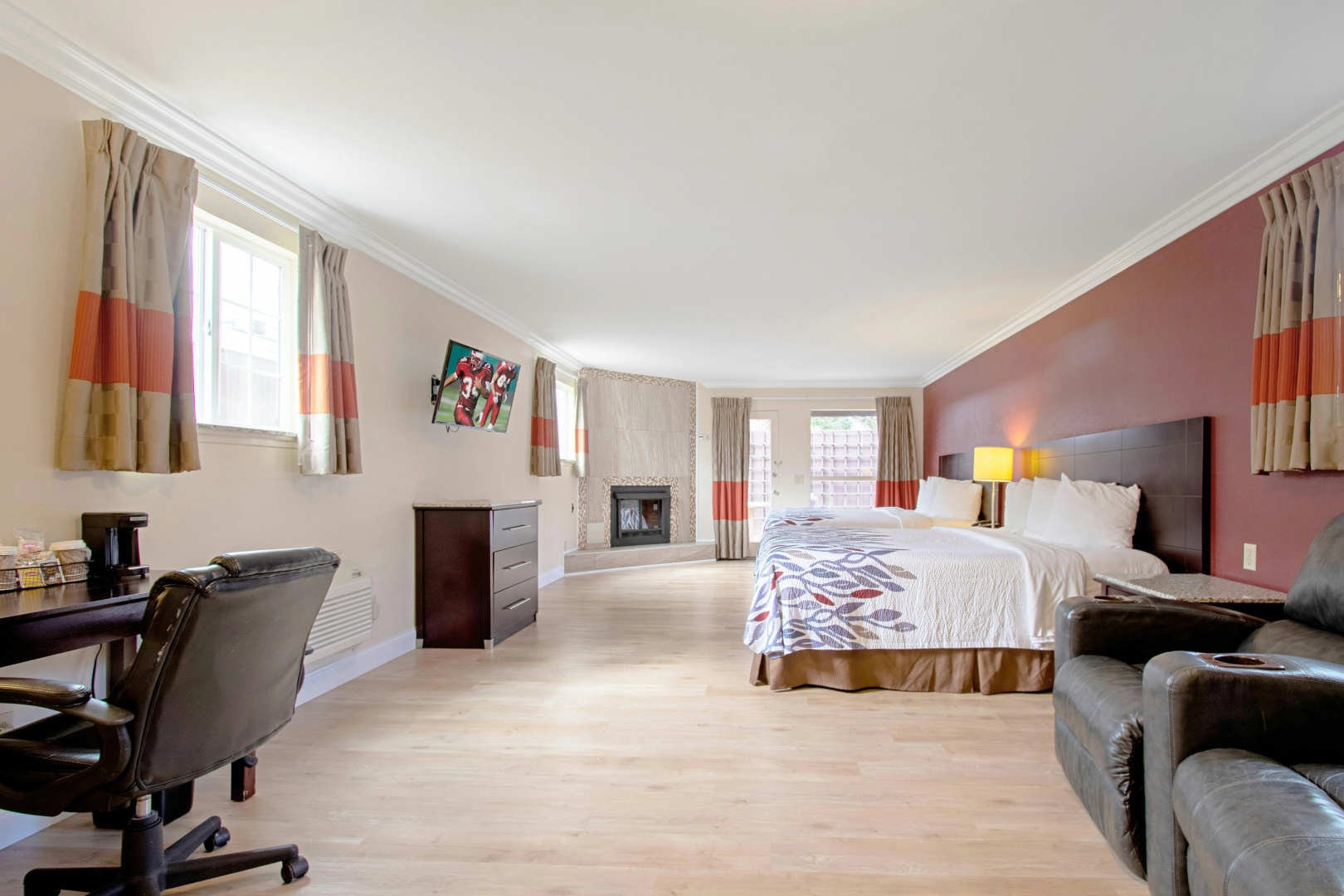 Foto - Red Roof Inn & Suites Monterey