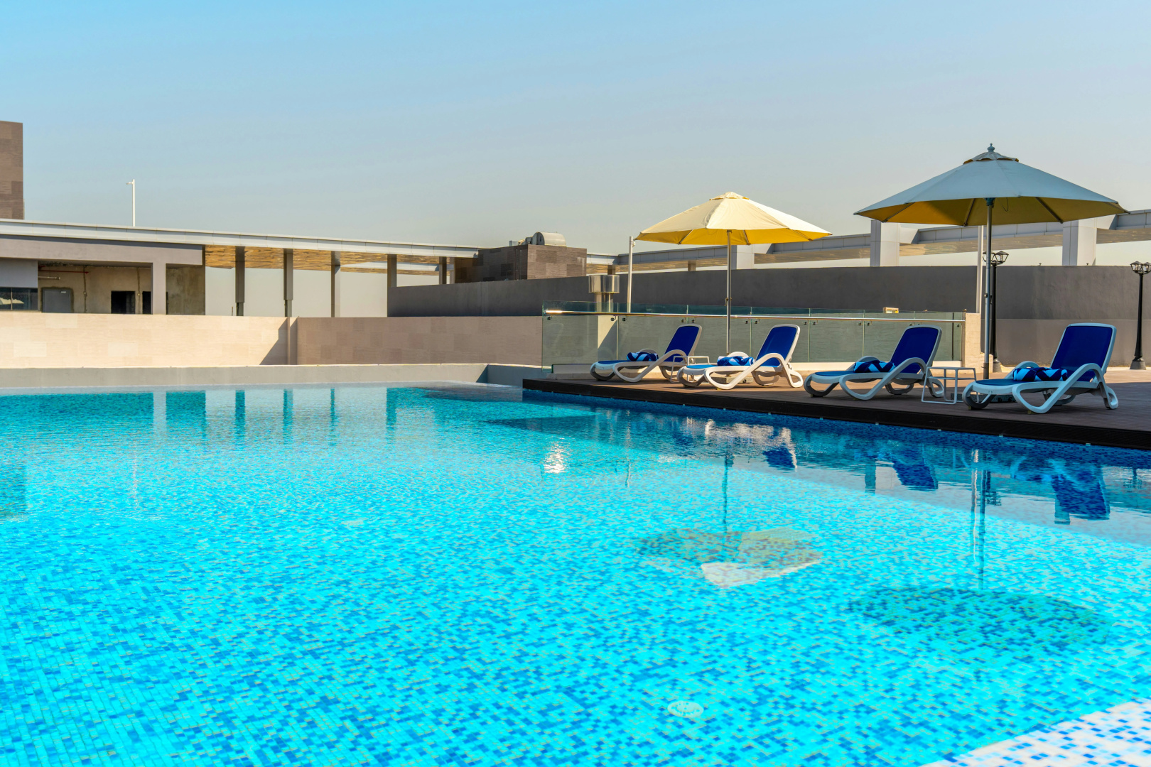 Photo - West Walk Retaj Hotel