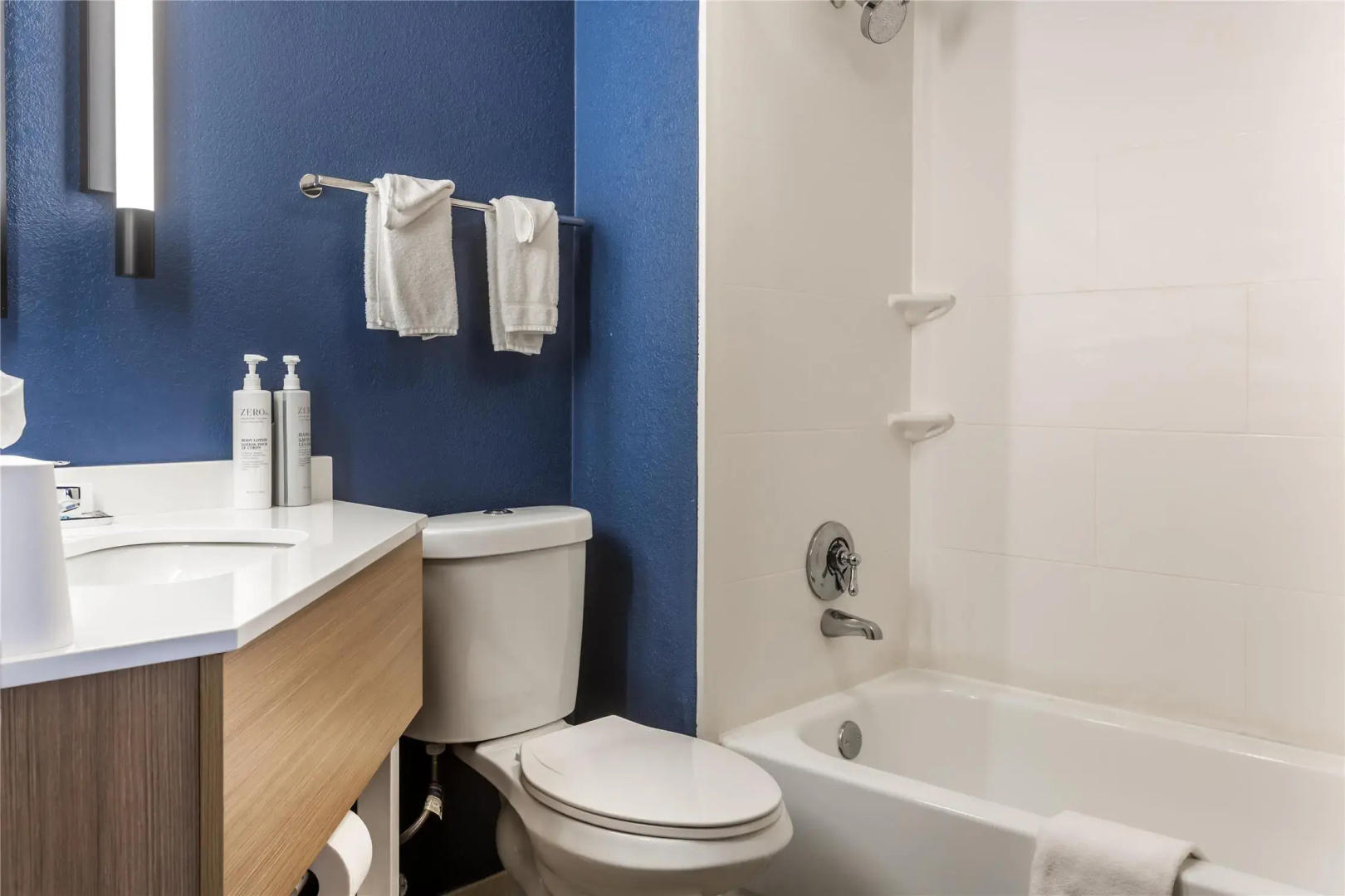 Photo - Spark by Hilton Atlanta Airport South College Park