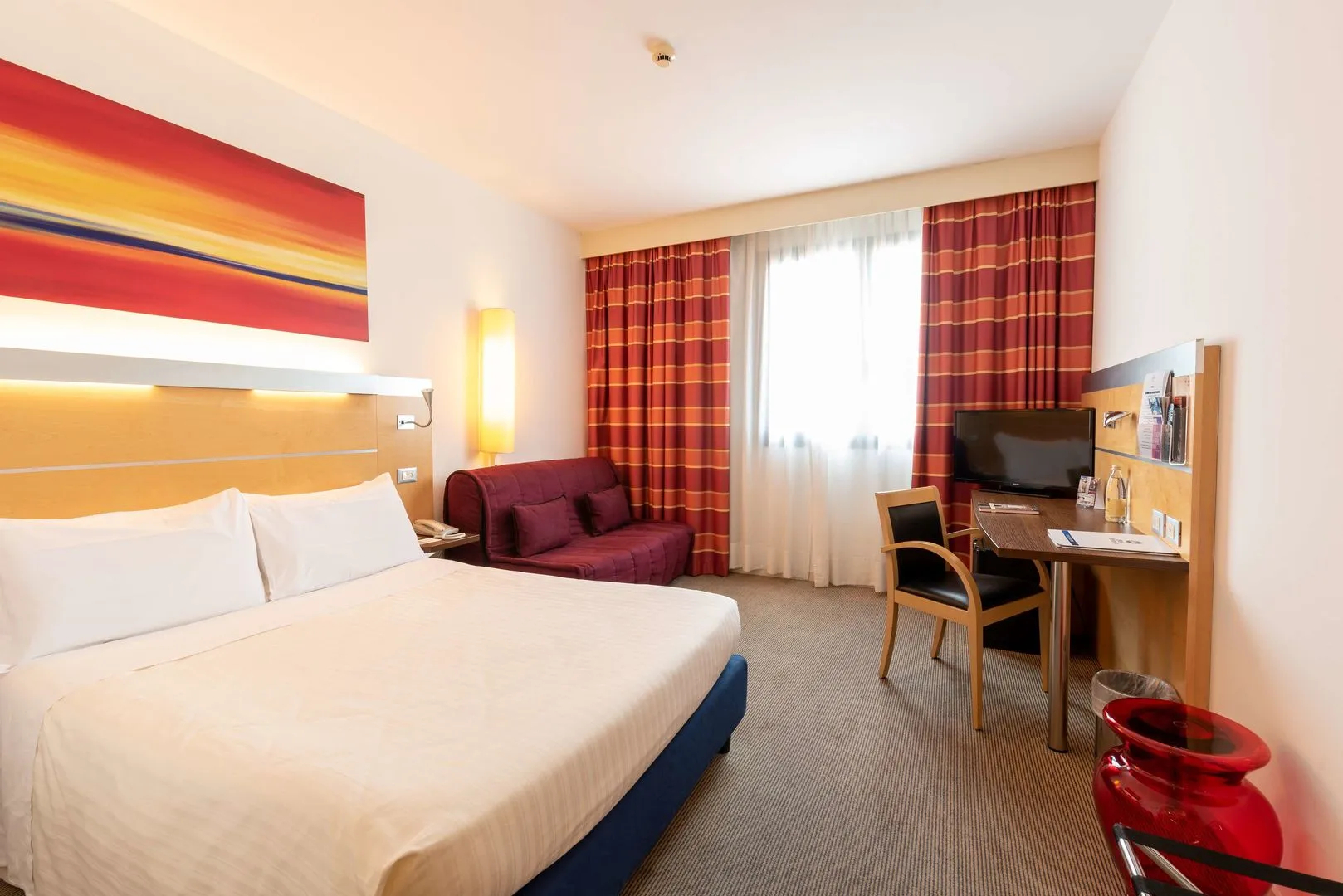 Photo - Best Western Palace Inn Hotel