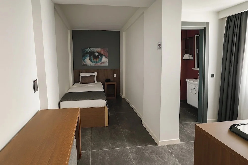 Photo - Wolf Of The City Hotel & Spa