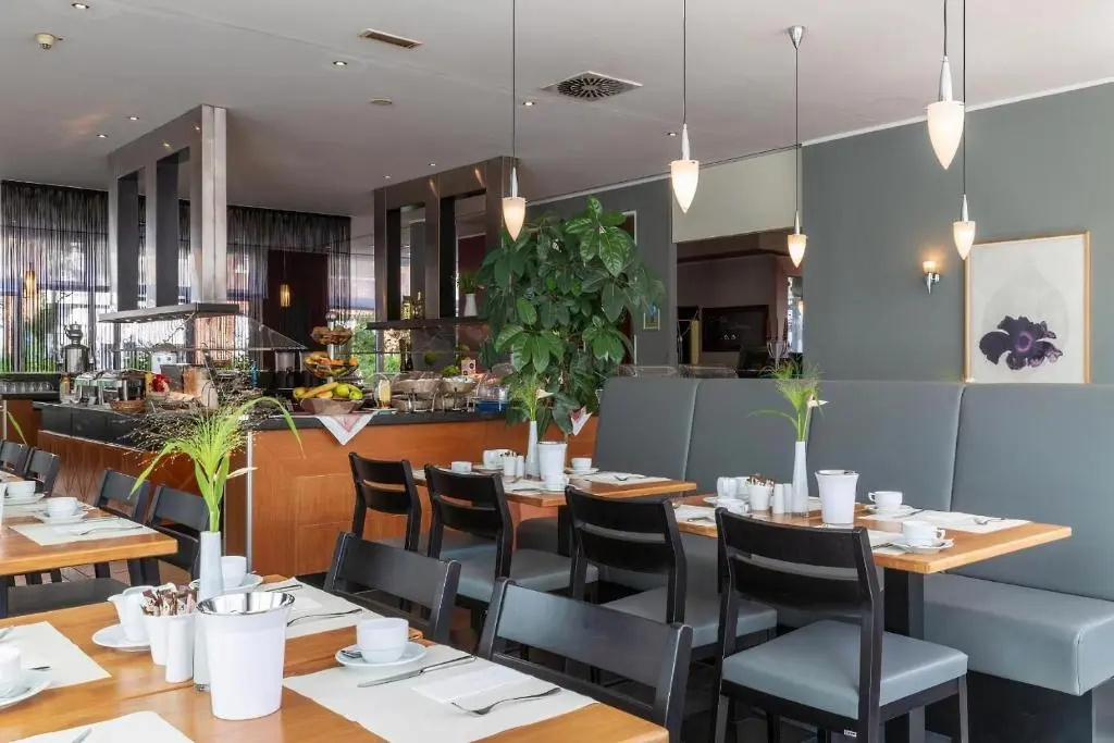 Foto - Plaza Premium Koln
