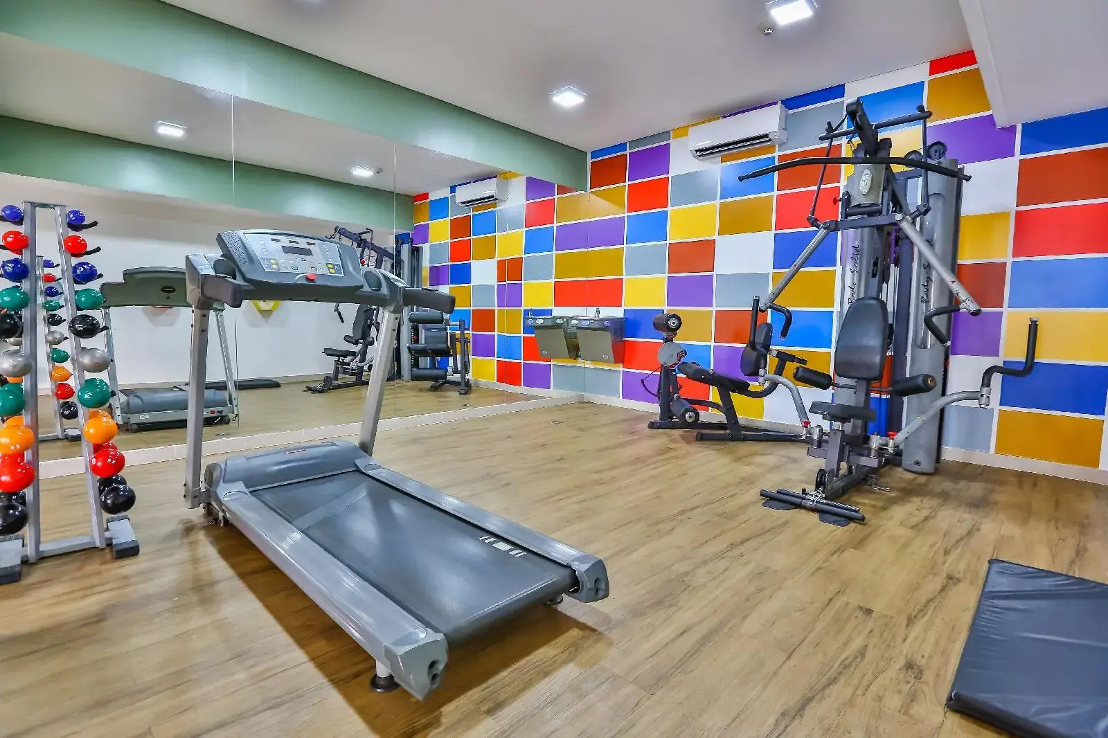 Photo - St Paul Plaza Hotel