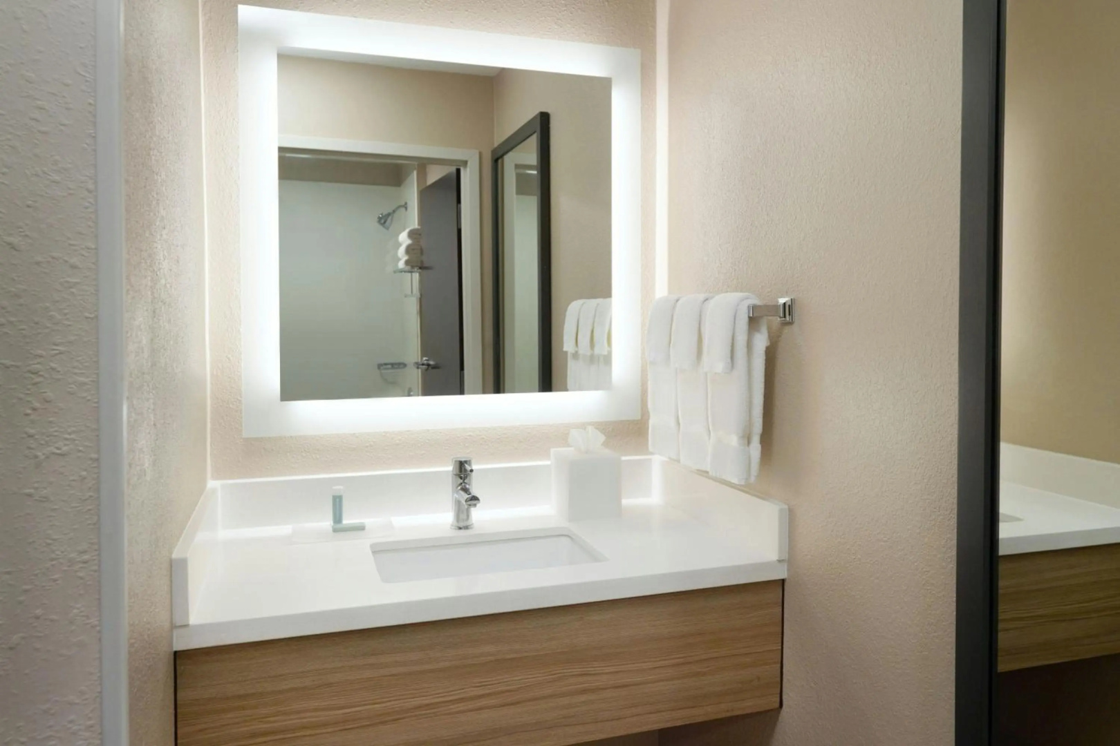 Photo - Springhill Suites By Marriott Atlanta Six Flags