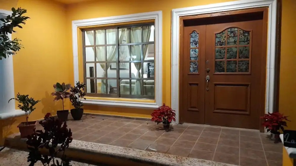 Photo - La Maison BLEUE