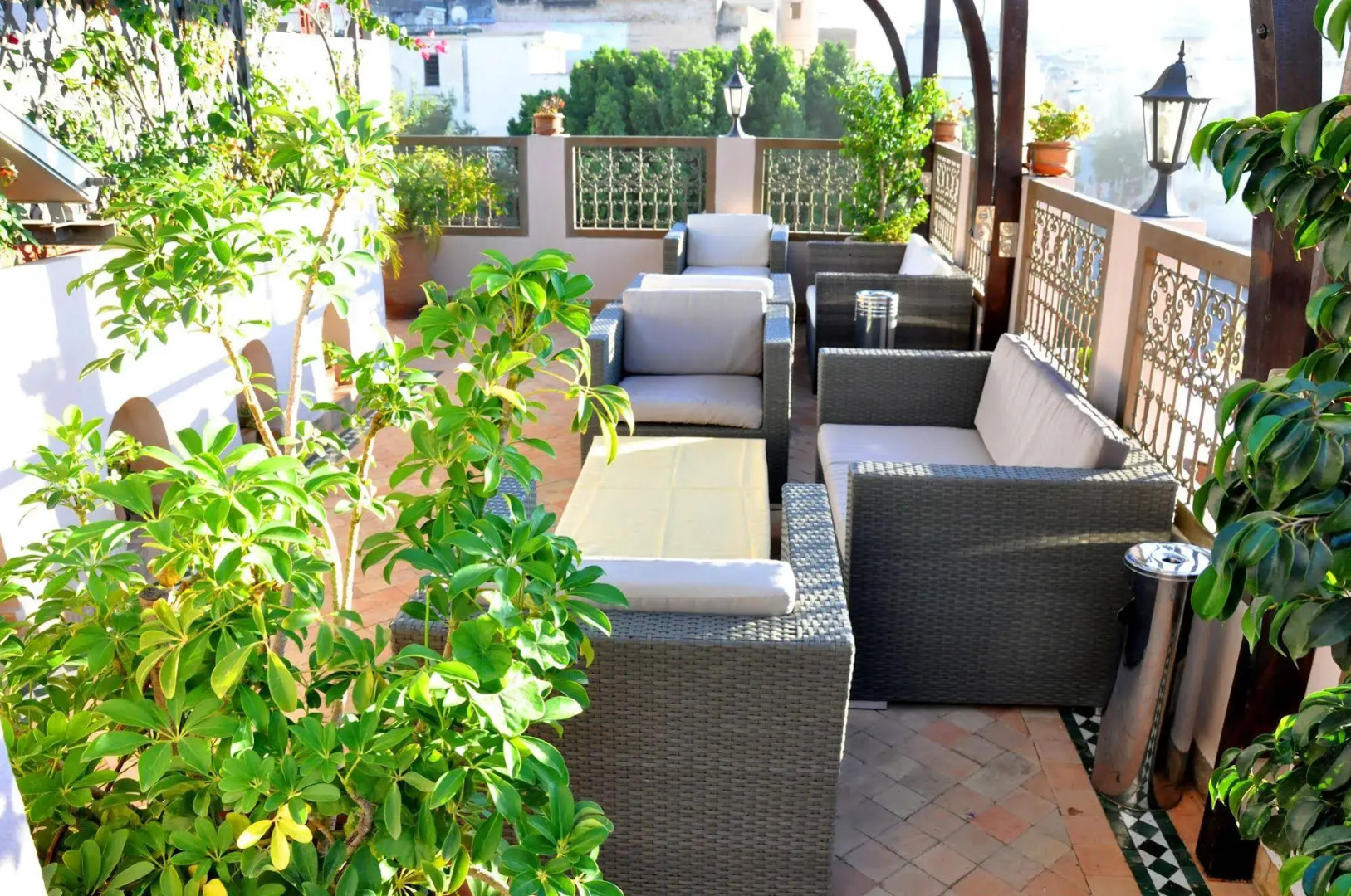 Photo - Riad Andalib