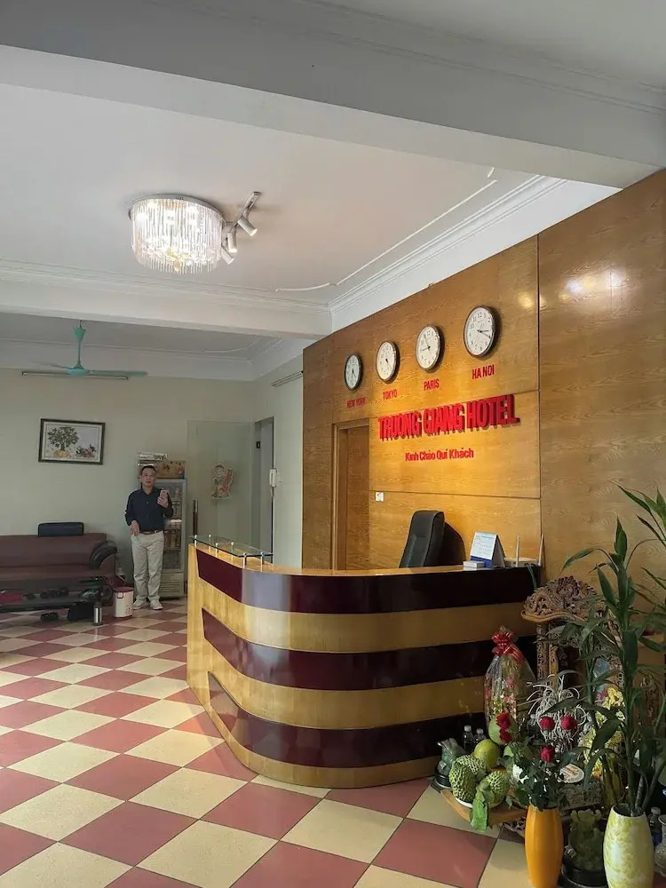 Foto - Trường Giang Hotel HN - by BAY LUXURY