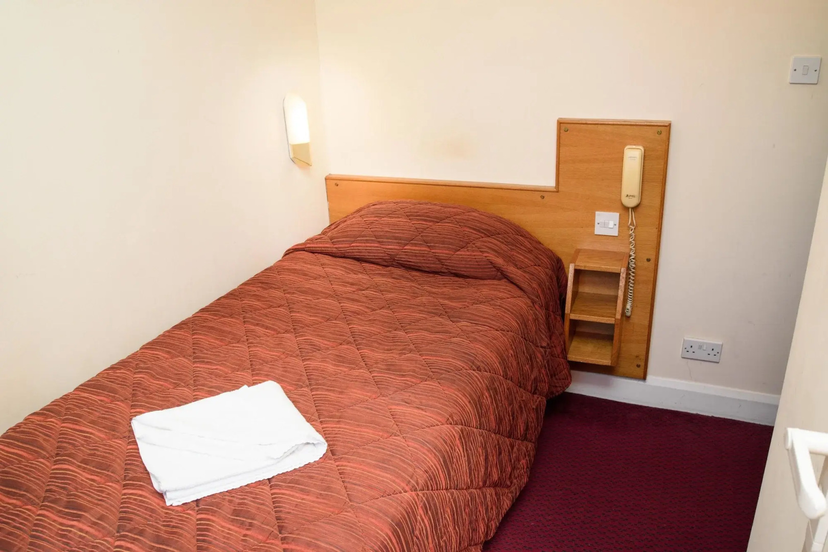 Photo - Seymour Hotel