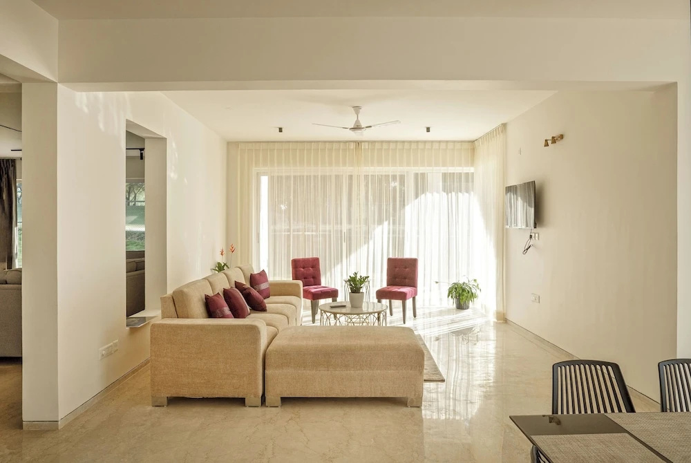 Golf View Home by Stayjade