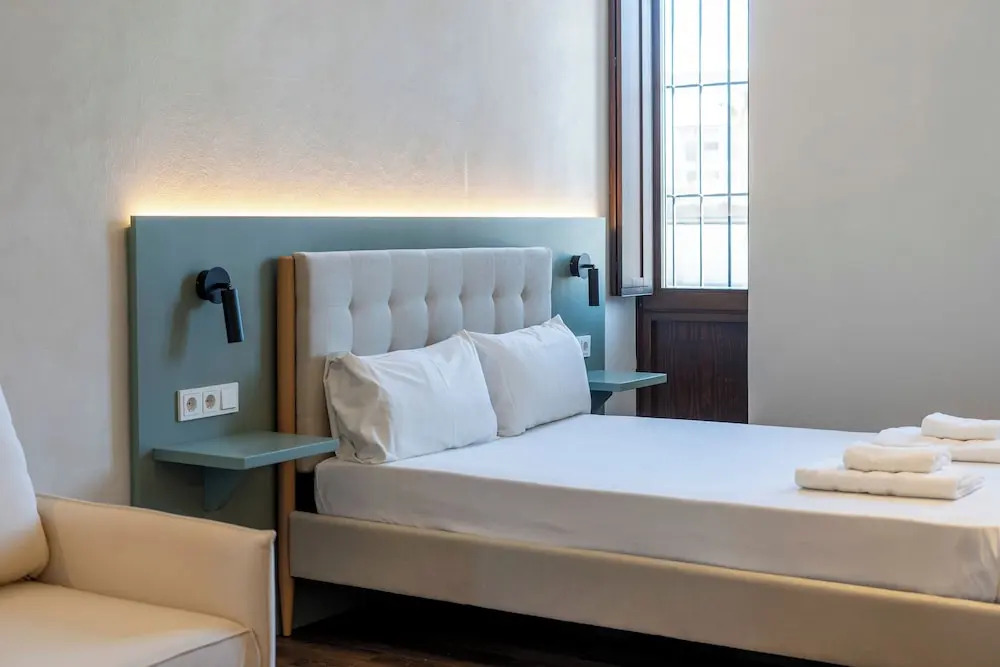 Foto - VLC HOST - Reina 168