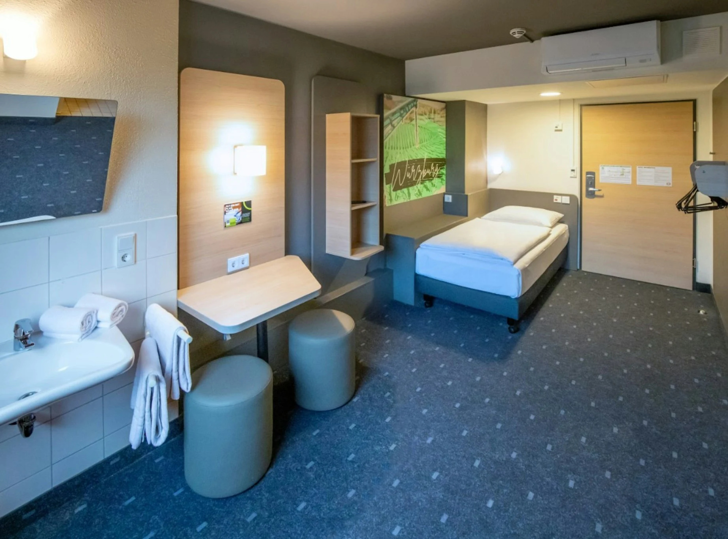 Foto - B&B HOTEL Würzburg-Ost
