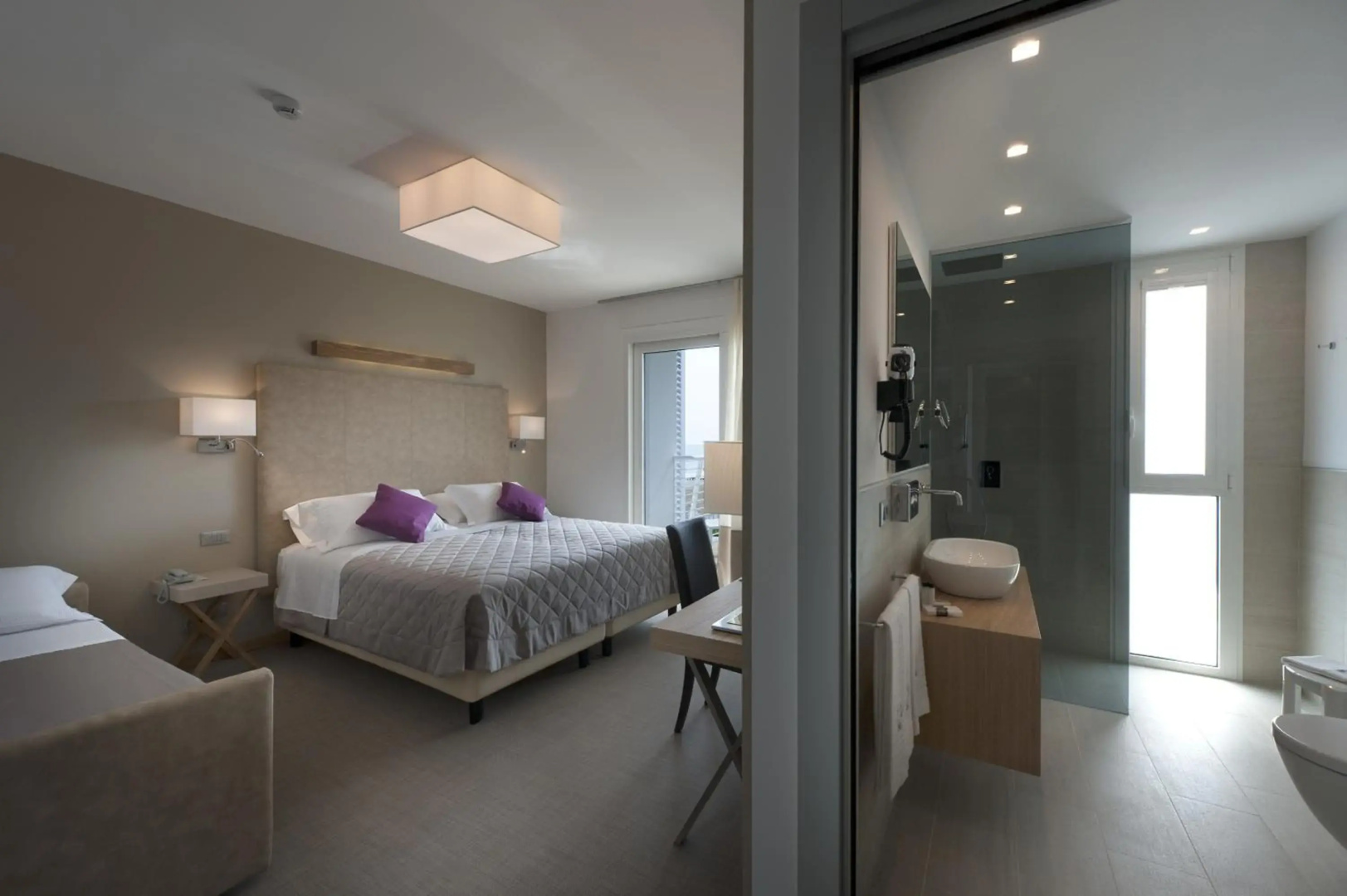 Photo - Hotel Le Soleil
