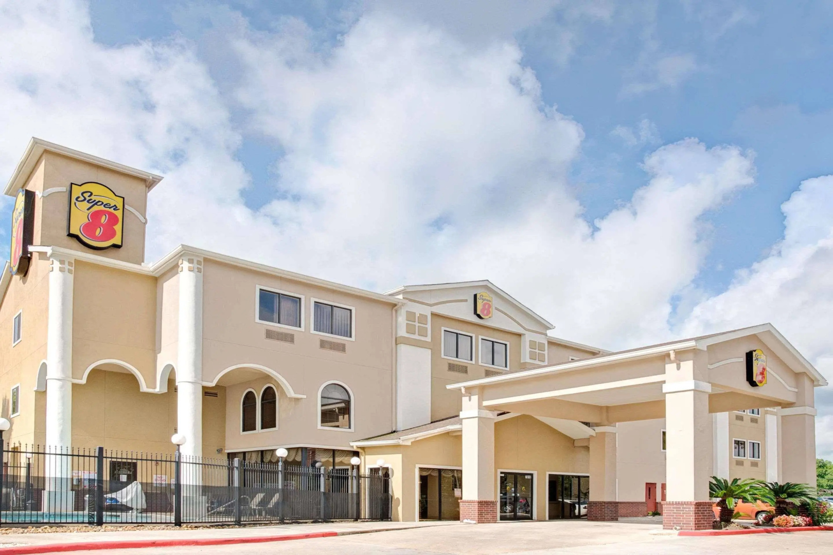 Photo - Red Lion Inn & Suites IAH Airport East