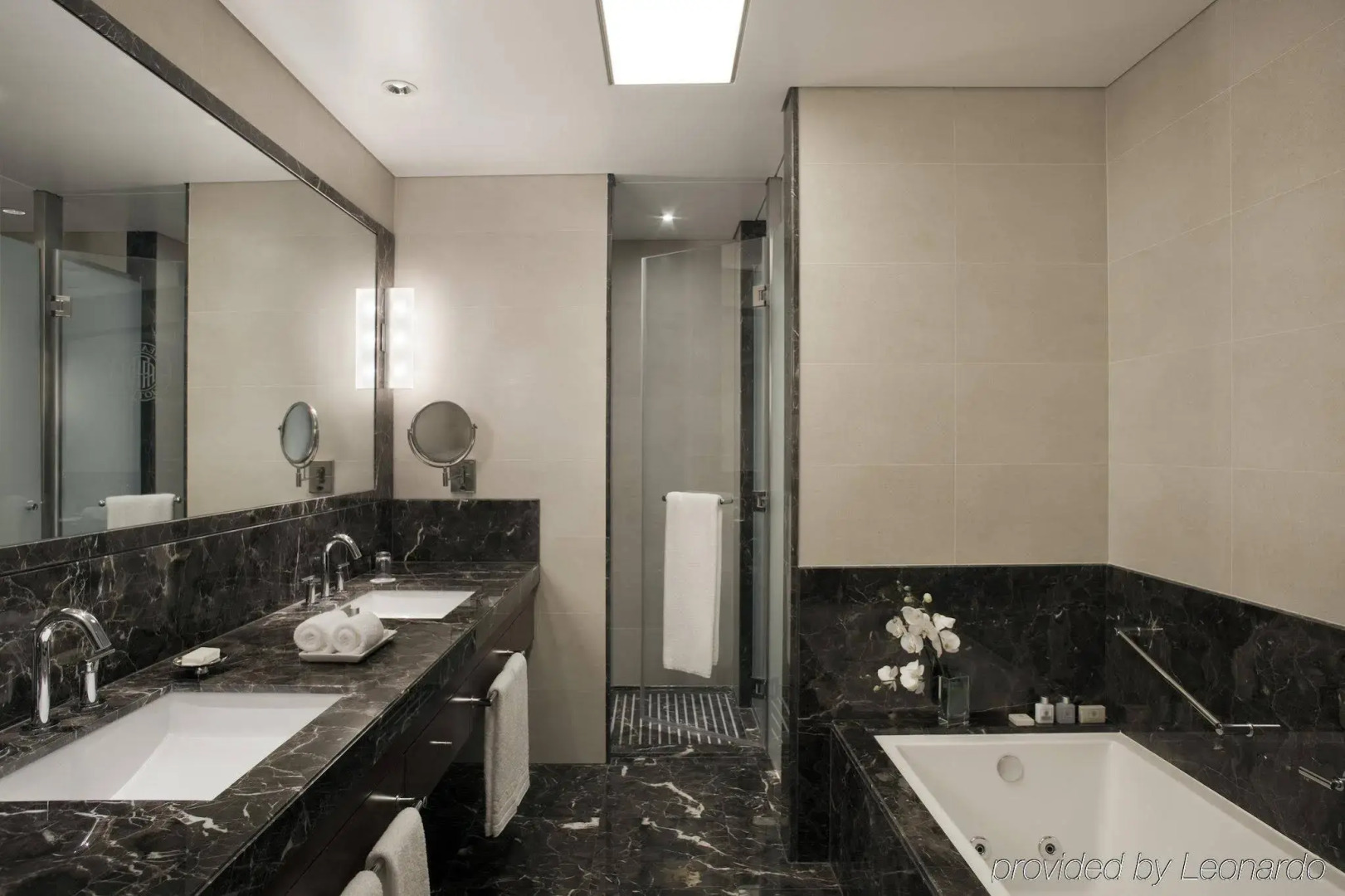 Photo - Alvear Art Hotel